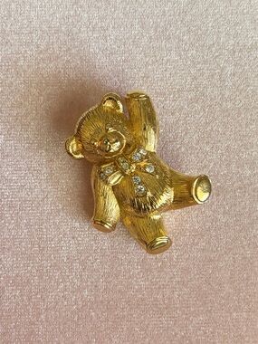 Vintage Avon Gold Tone Teddy Bear Brooch 🧸